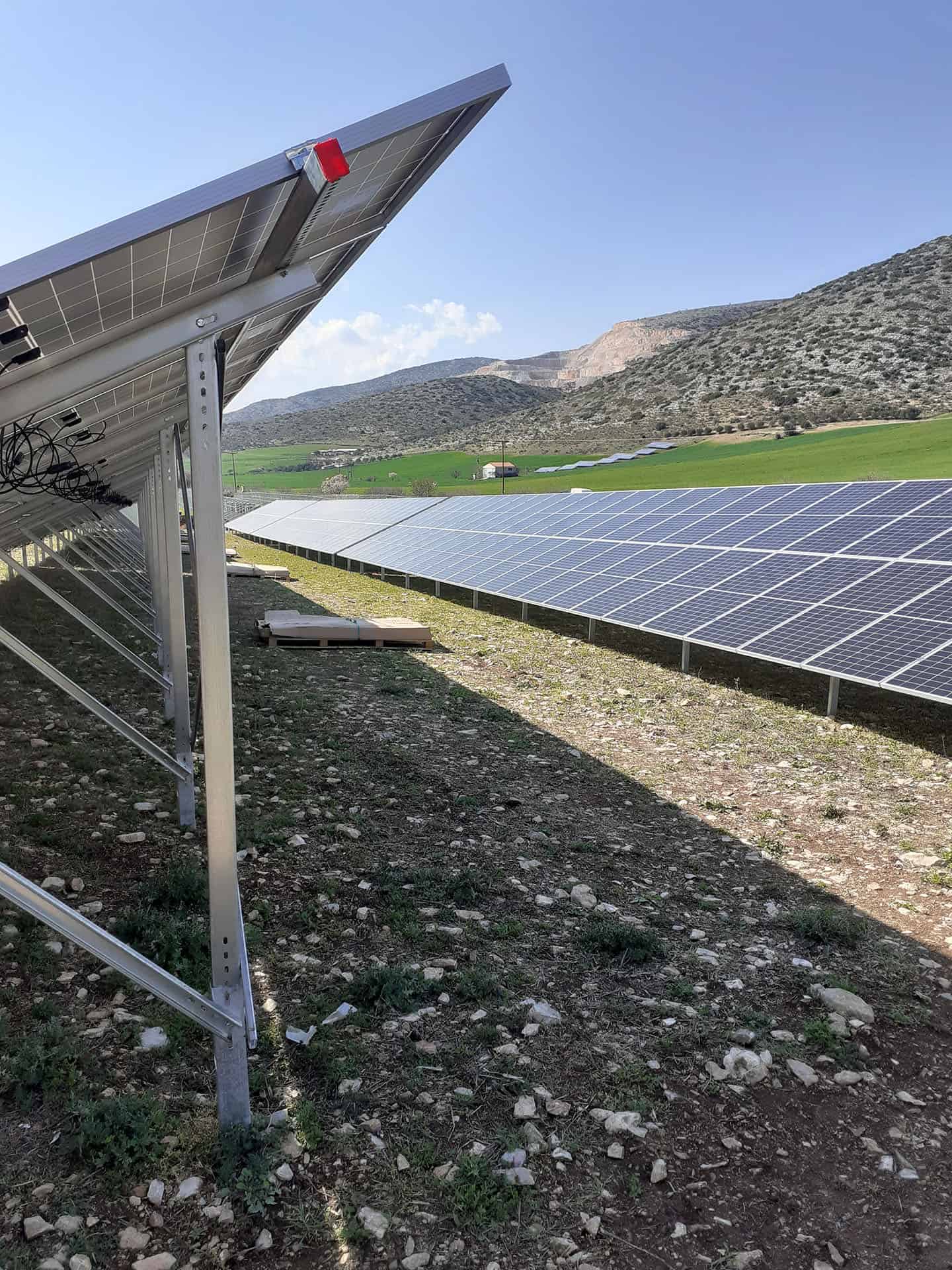 Φωτογραφία από εργοτάξιο φωτοβολταϊκού σταθμού